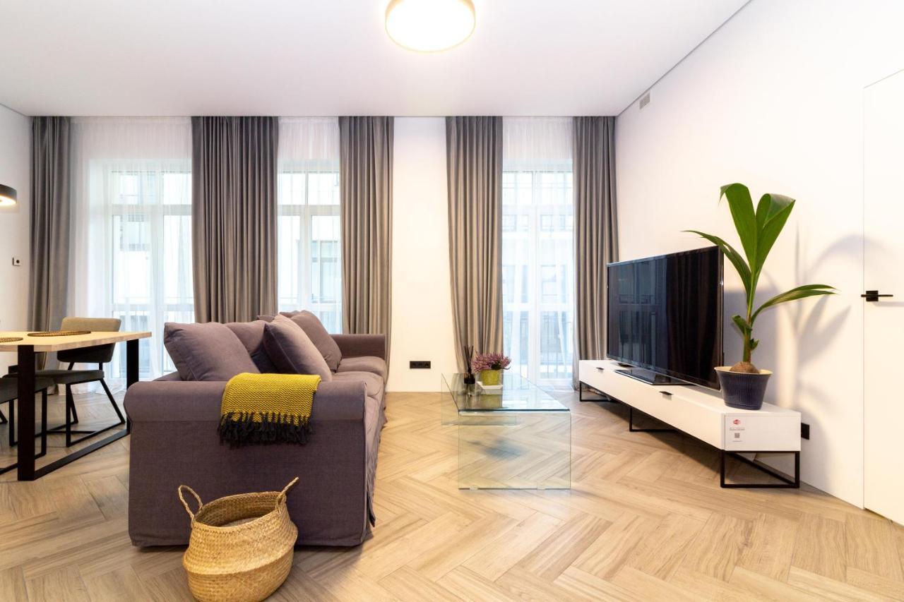 Cohost I Oldtown 60M2 Apt W-Garage Parking, Balcony & Self Check-In ヴィリニュス エクステリア 写真