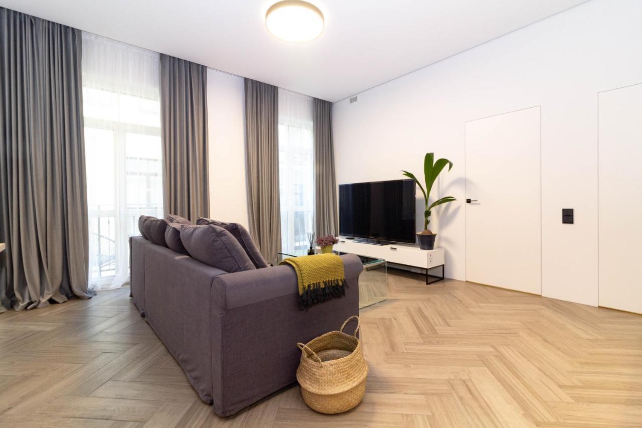 Cohost I Oldtown 60M2 Apt W-Garage Parking, Balcony & Self Check-In ヴィリニュス エクステリア 写真