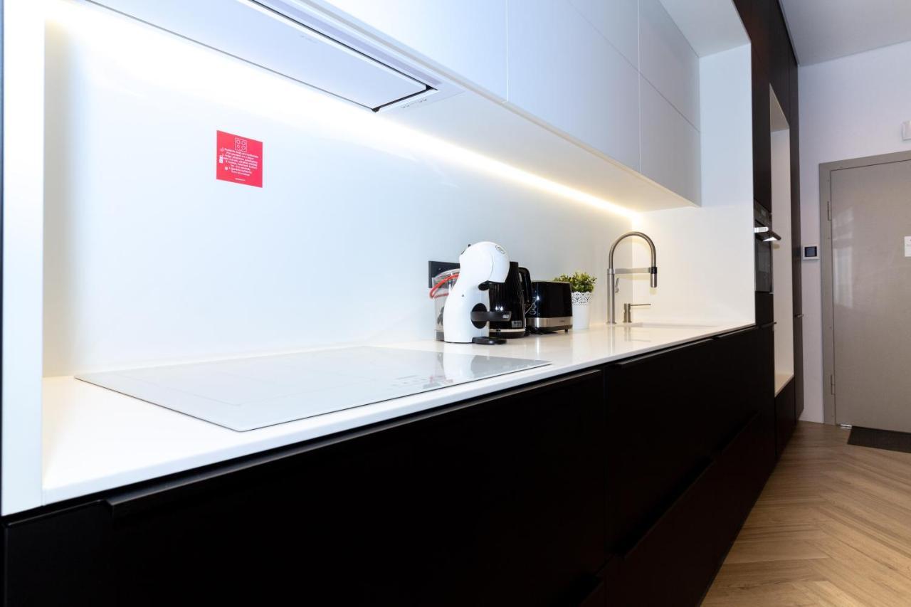 Cohost I Oldtown 60M2 Apt W-Garage Parking, Balcony & Self Check-In ヴィリニュス エクステリア 写真