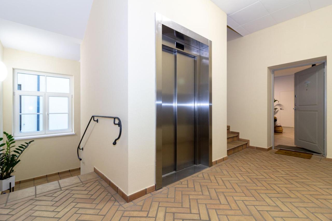 Cohost I Oldtown 60M2 Apt W-Garage Parking, Balcony & Self Check-In ヴィリニュス エクステリア 写真