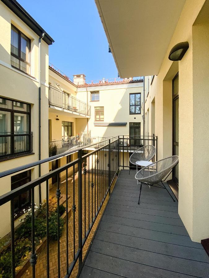 Cohost I Oldtown 60M2 Apt W-Garage Parking, Balcony & Self Check-In ヴィリニュス エクステリア 写真