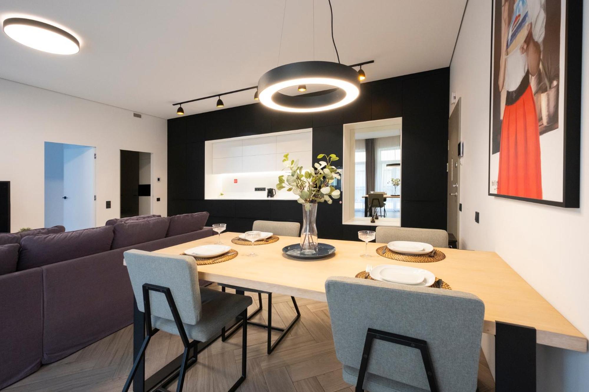 Cohost I Oldtown 60M2 Apt W-Garage Parking, Balcony & Self Check-In ヴィリニュス エクステリア 写真