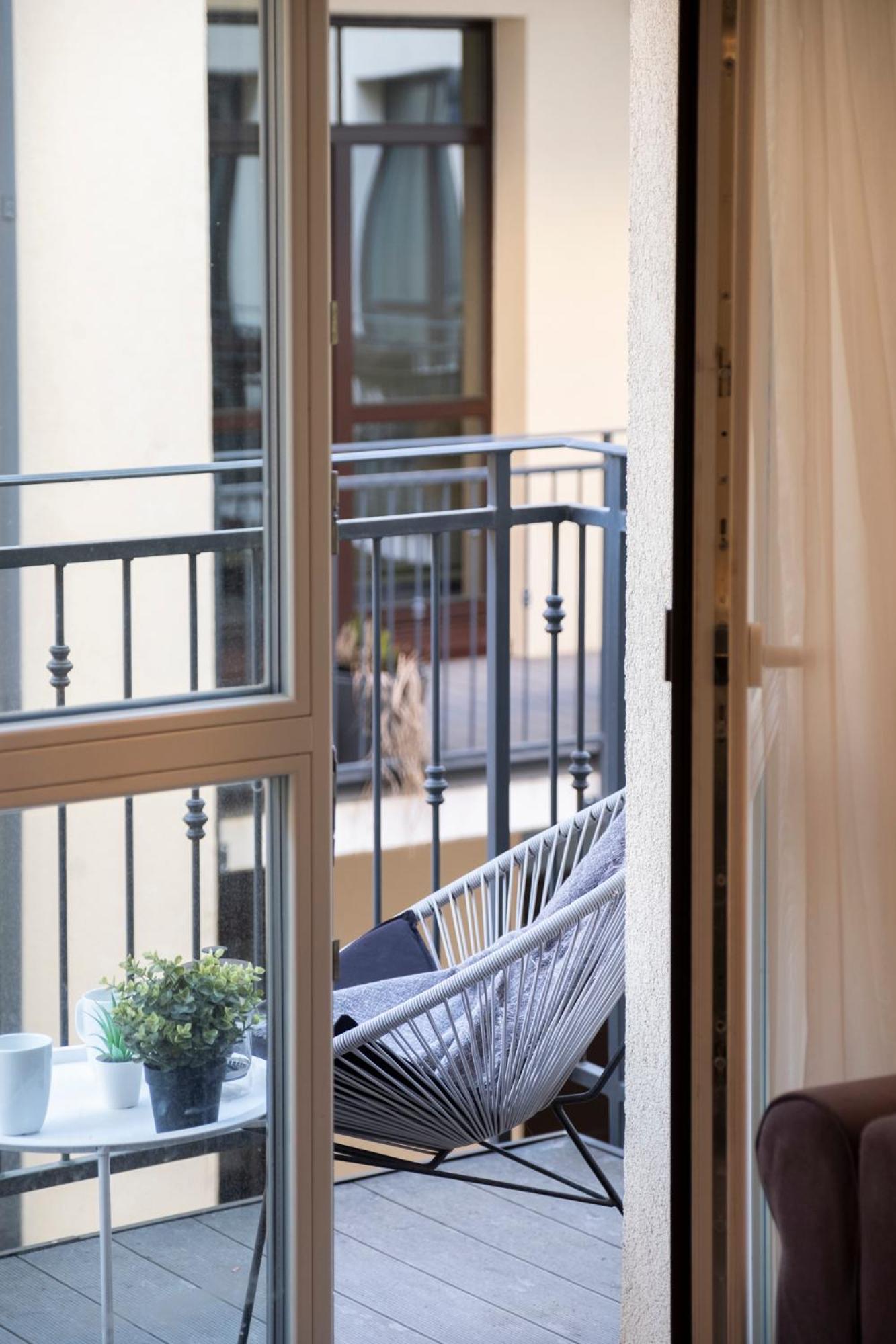 Cohost I Oldtown 60M2 Apt W-Garage Parking, Balcony & Self Check-In ヴィリニュス エクステリア 写真