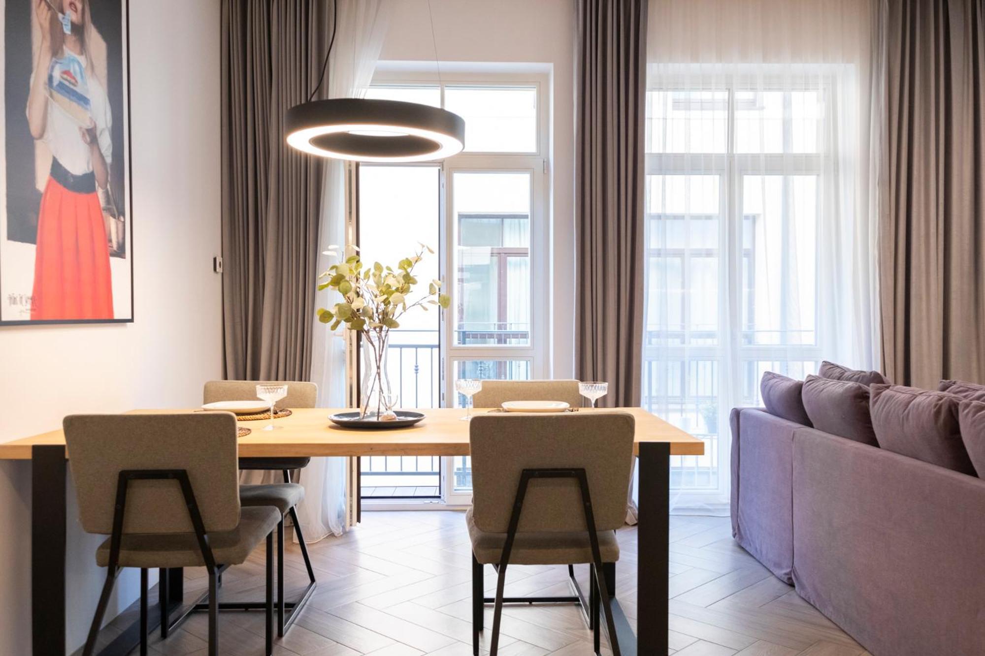 Cohost I Oldtown 60M2 Apt W-Garage Parking, Balcony & Self Check-In ヴィリニュス エクステリア 写真